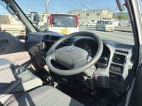 日産バネット平ボディ小型（2t・3t）[写真09]