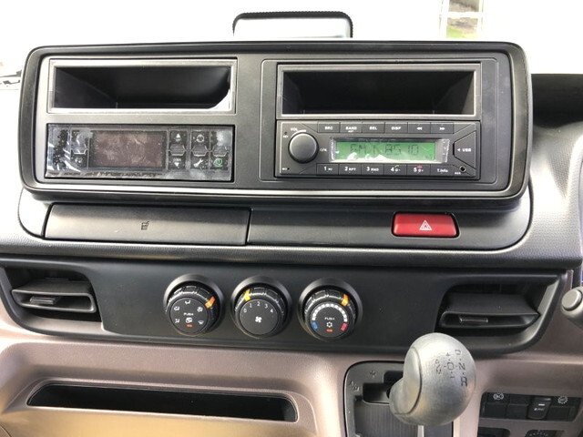 三菱ふそうキャンター冷凍車（冷蔵車）小型（2t・3t）[写真10]
