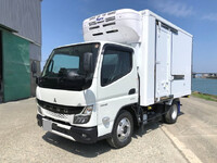 三菱ふそうキャンター冷凍車（冷蔵車）小型（2t・3t）[写真01]