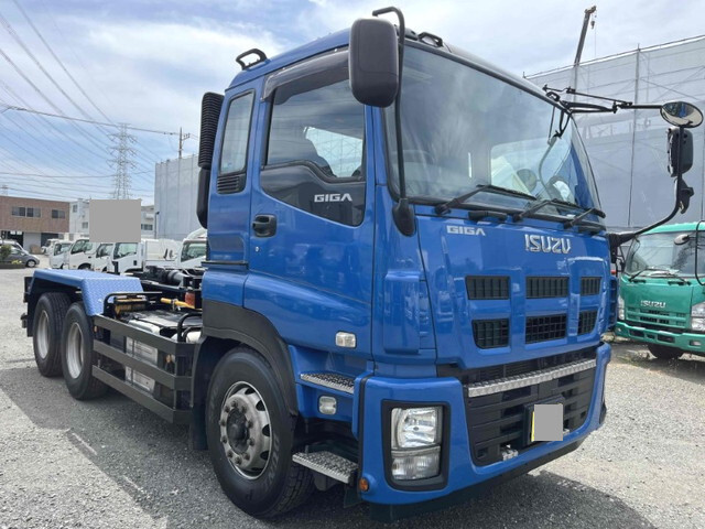 いすゞギガコンテナ専用車大型（10t）[写真01]