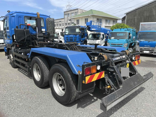 いすゞギガコンテナ専用車大型（10t）[写真02]