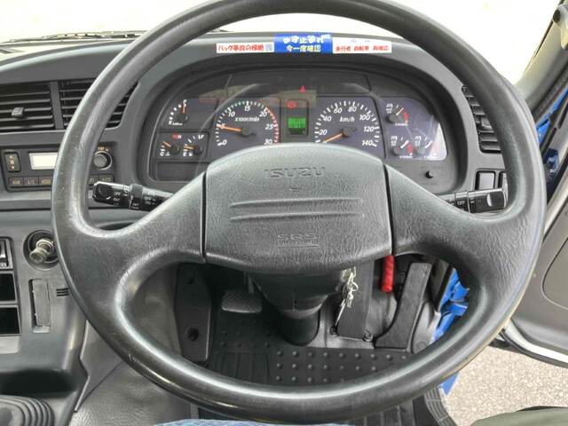 いすゞギガコンテナ専用車大型（10t）[写真32]