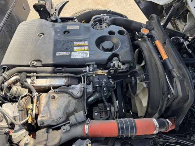 いすゞエルフ高所作業車小型（2t・3t）[写真32]