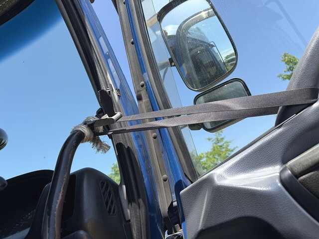 日野プロフィアトレーラーヘッド（トラクターヘッド）大型（10t）[写真29]