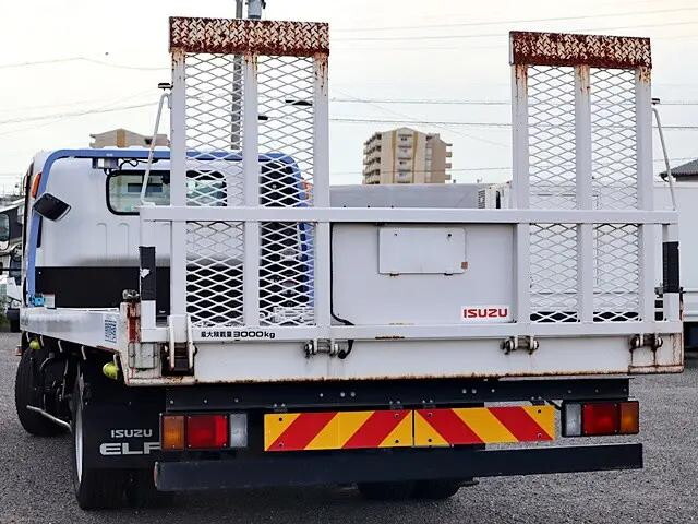 いすゞエルフセーフティローダー小型（2t・3t）[写真03]