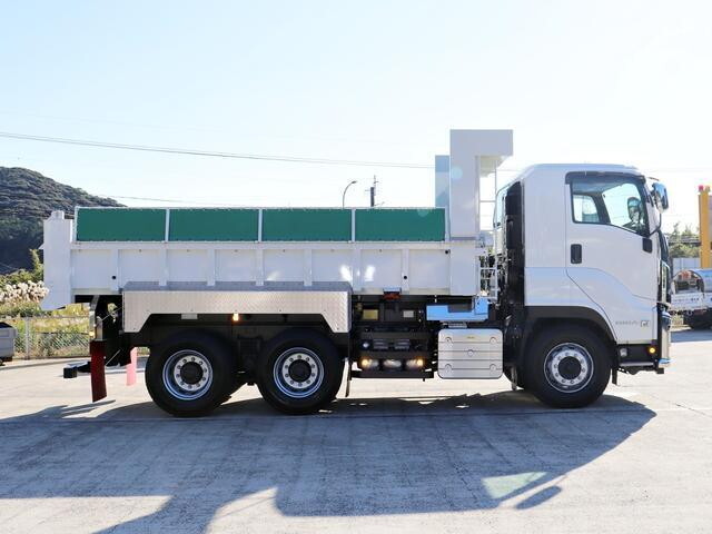 いすゞギガダンプ大型（10t）[写真15]