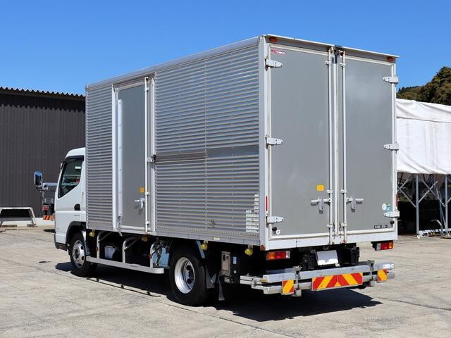 三菱ふそうキャンターアルミバン小型（2t・3t）[写真21]
