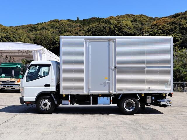 三菱ふそうキャンターアルミバン小型（2t・3t）[写真22]