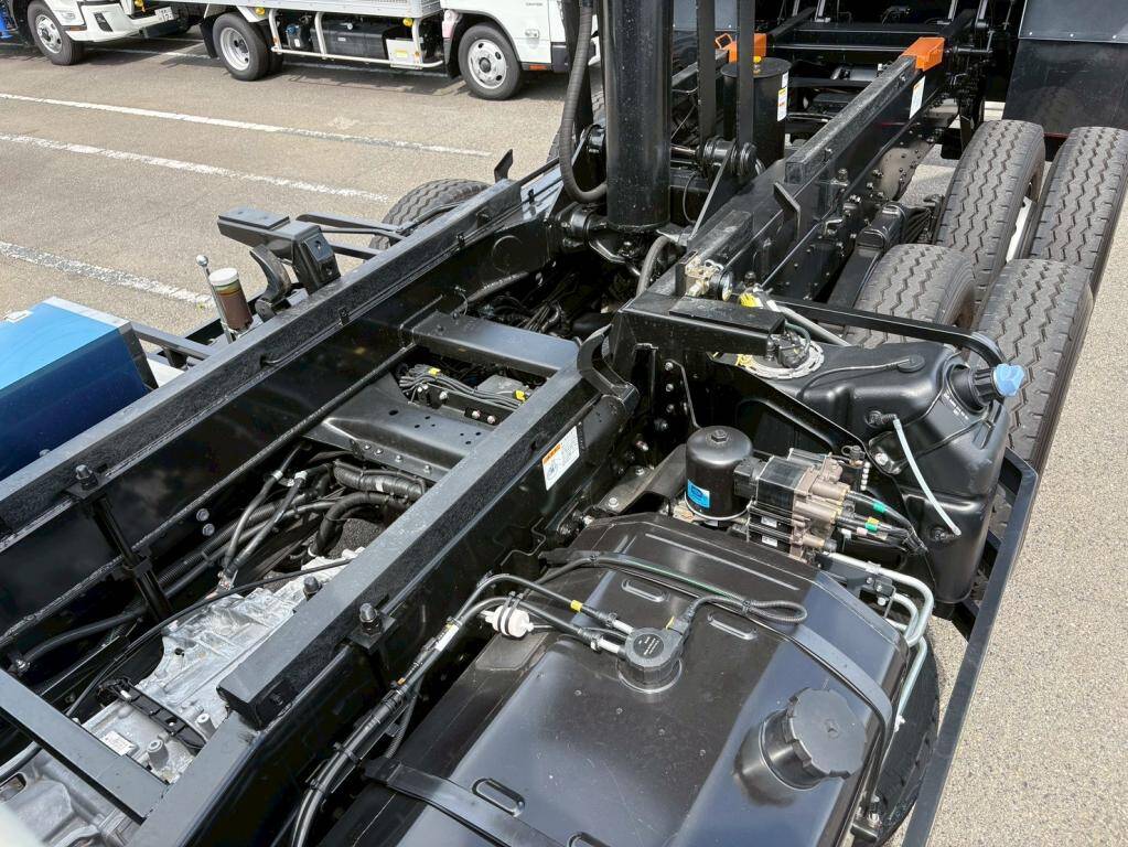 三菱ふそうスーパーグレートダンプ大型（10t）[写真14]