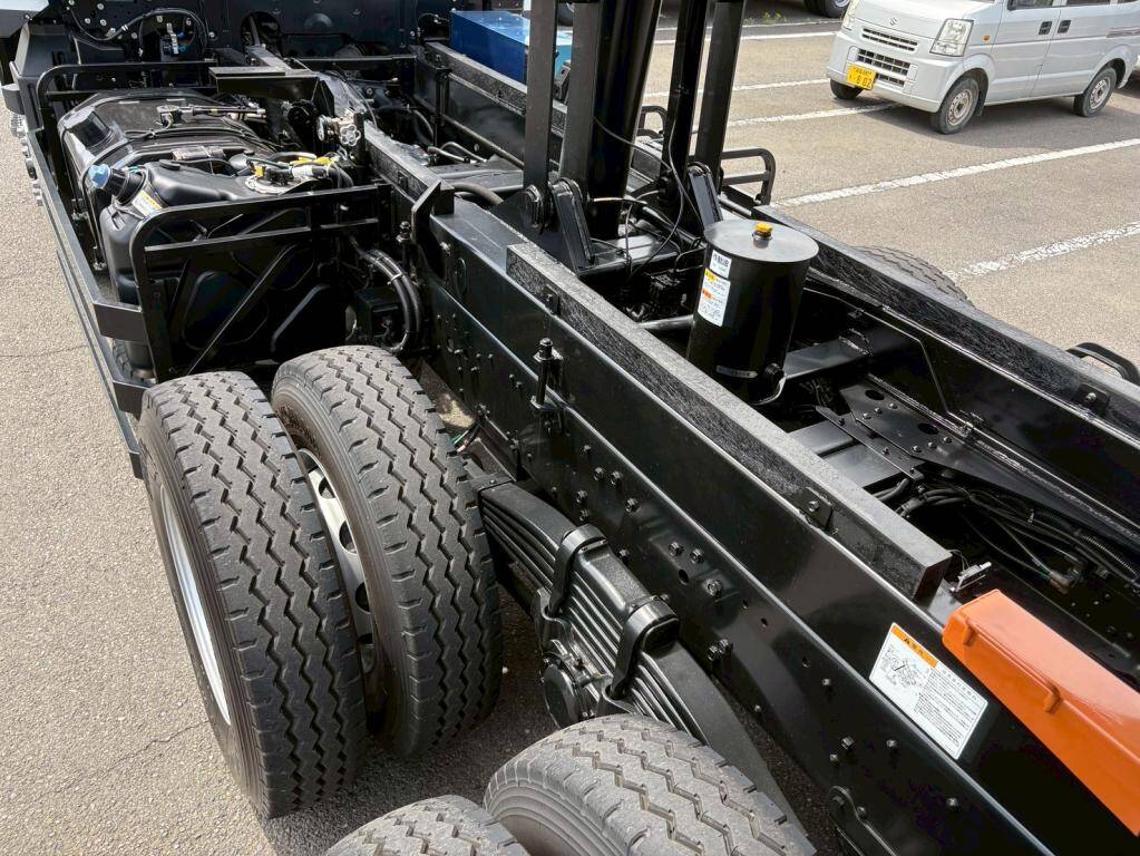 三菱ふそうスーパーグレートダンプ大型（10t）[写真15]