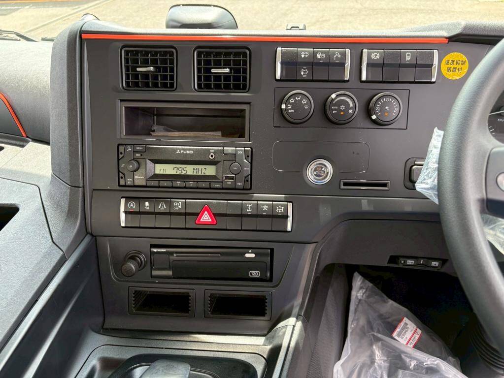 三菱ふそうスーパーグレートダンプ大型（10t）[写真22]