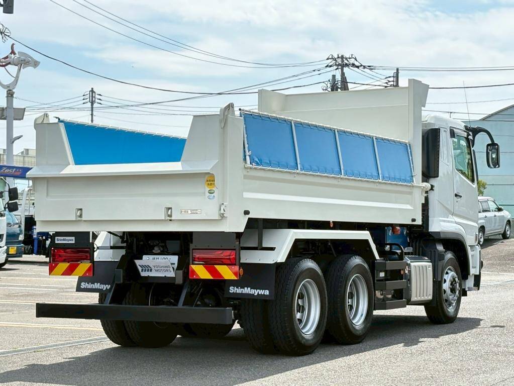 三菱ふそうスーパーグレートダンプ大型（10t）[写真04]