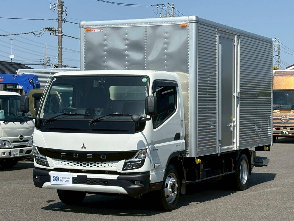 三菱ふそうキャンターアルミバン小型（2t・3t）[写真01]
