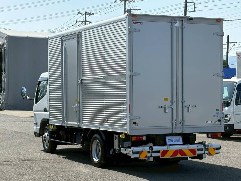 三菱ふそうキャンターアルミバン小型（2t・3t）[写真03]