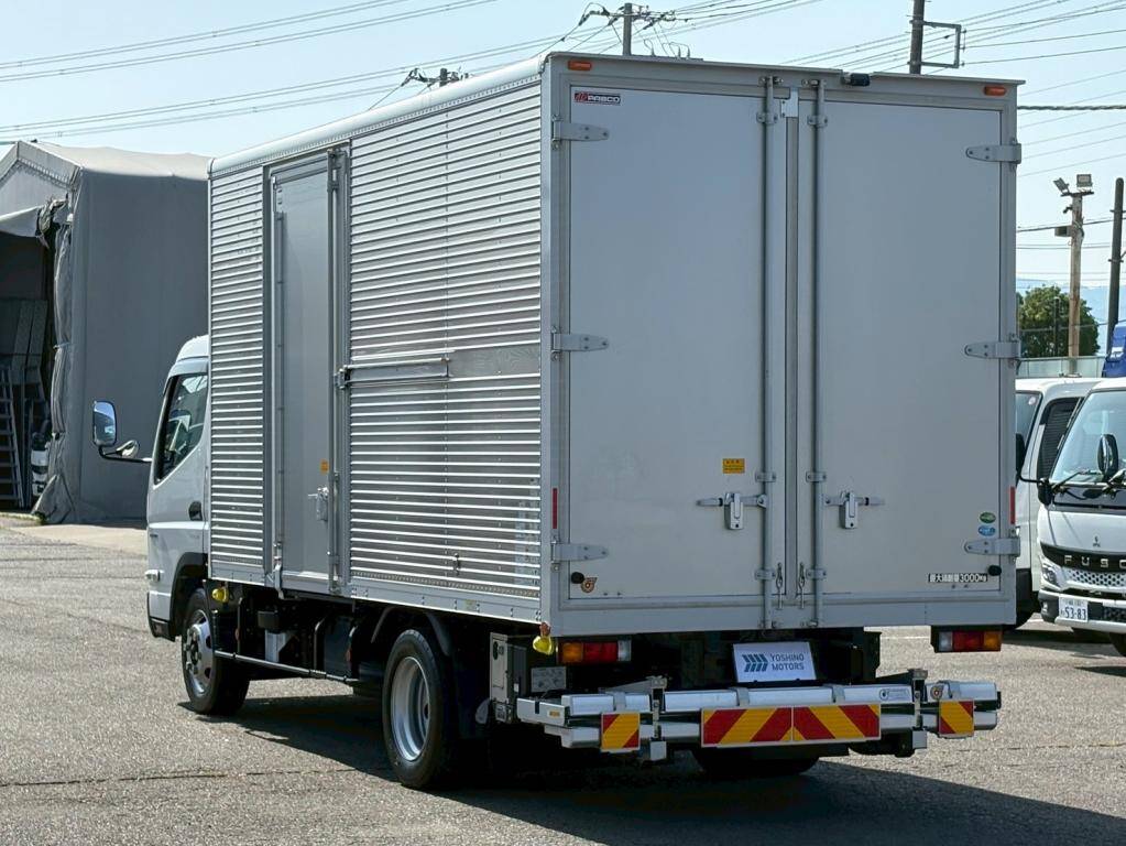 三菱ふそうキャンターアルミバン小型（2t・3t）[写真03]