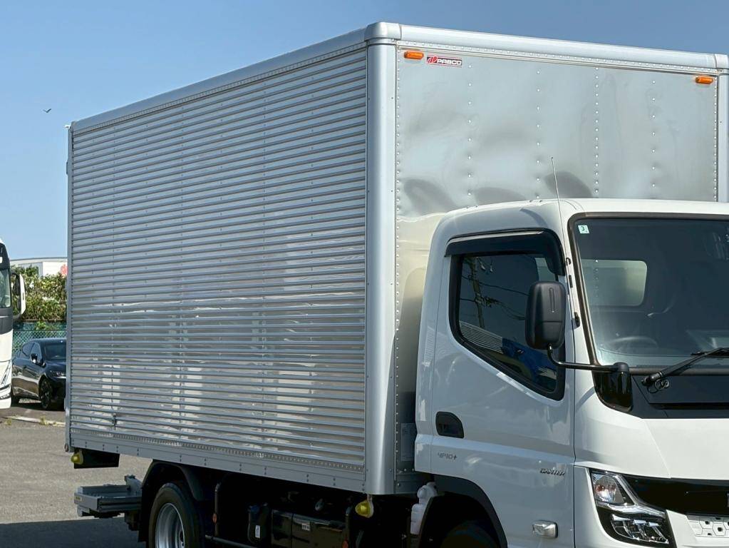 三菱ふそうキャンターアルミバン小型（2t・3t）[写真05]