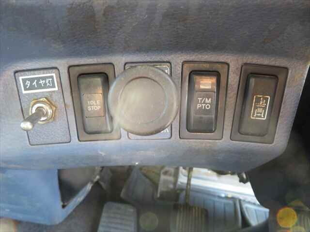 日野レンジャークレーン付増トン（6t・8t）[写真35]