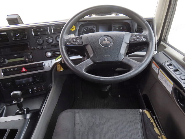 三菱ふそうスーパーグレートアルミウイング大型（10t）[写真22]