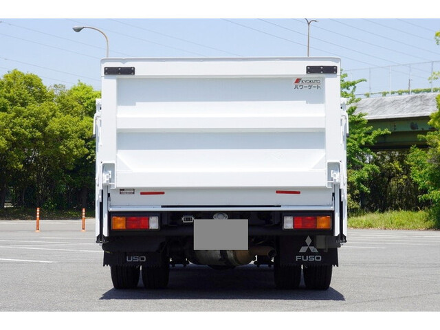 三菱ふそうキャンターダブルキャブ（Wキャブ）小型（2t・3t）[写真05]