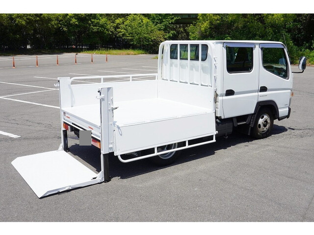 三菱ふそうキャンターダブルキャブ（Wキャブ）小型（2t・3t）[写真09]