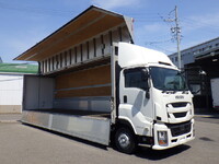 いすゞギガアルミウイング大型（10t）[写真01]