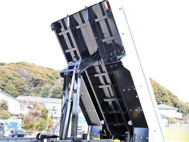 三菱ふそうスーパーグレートダンプ大型（10t）[写真10]