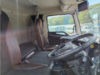 日野プロフィア冷凍車（冷蔵車）大型（10t）[写真22]