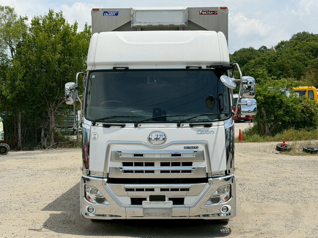 UDトラックスクオンアルミウイング大型（10t）[写真05]