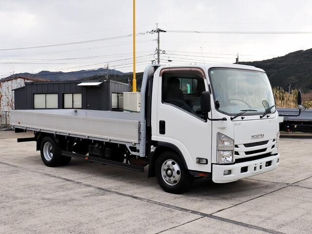 いすゞエルフアルミブロック小型（2t・3t）[写真01]