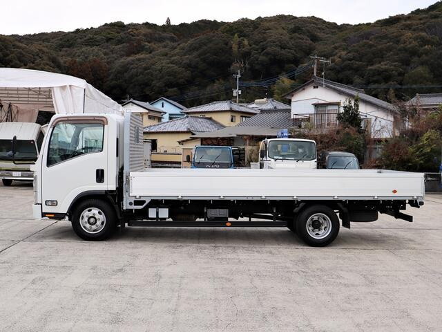 いすゞエルフアルミブロック小型（2t・3t）[写真11]