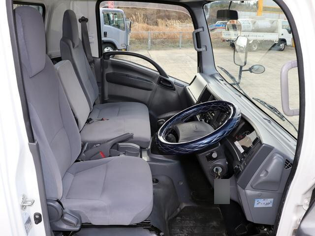 いすゞエルフアルミブロック小型（2t・3t）[写真12]