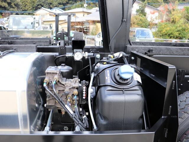 三菱ふそうスーパーグレートダンプ大型（10t）[写真17]