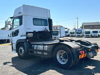 UDトラックスクオントレーラーヘッド（トラクターヘッド）大型（10t）[写真02]