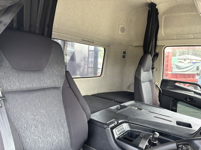 三菱ふそうスーパーグレートダンプ大型（10t）[写真30]