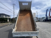 三菱ふそうキャンターダンプ小型（2t・3t）[写真11]