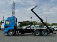 日野プロフィアコンテナ専用車大型（10t）[写真12]