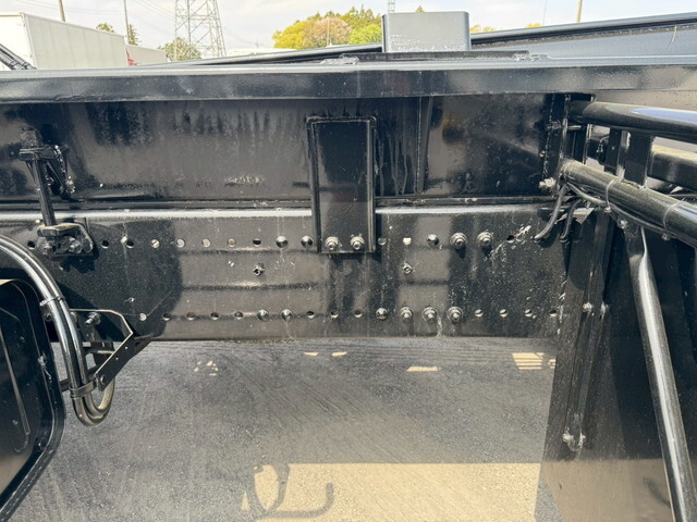 日野プロフィアコンテナ専用車大型（10t）[写真20]