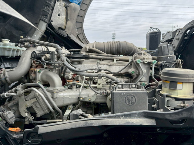 日野プロフィアコンテナ専用車大型（10t）[写真30]
