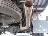 トヨタトヨエース平ボディ小型（2t・3t）[写真14]