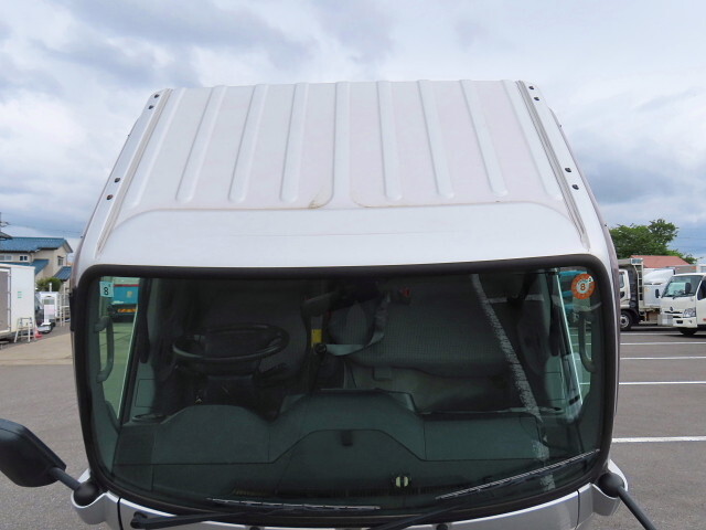 トヨタトヨエース平ボディ小型（2t・3t）[写真25]