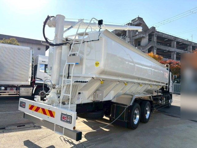 日野プロフィアバルク車（粉粒体運搬車）大型（10t）[写真04]