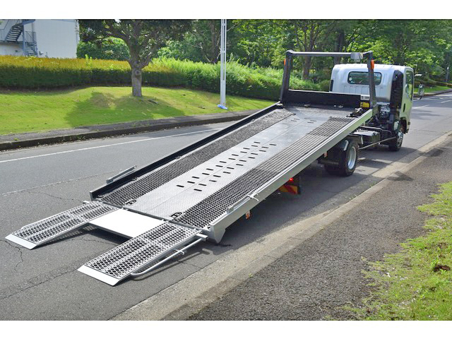 いすゞエルフセーフティローダー小型（2t・3t）[写真02]