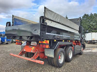 いすゞギガダンプ大型（10t）[写真02]