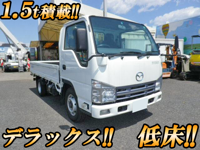 マツダタイタン平ボディ小型（2t・3t）[写真01]