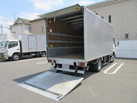 いすゞエルフアルミバン小型（2t・3t）[写真02]