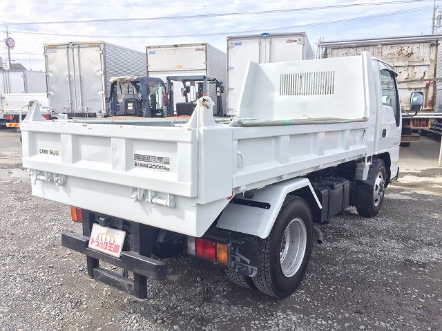 いすゞエルフローダーダンプ小型（2t・3t）[写真02]