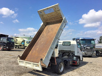 いすゞエルフダンプ小型（2t・3t）[写真02]