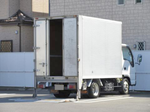 マツダタイタンアルミバン小型（2t・3t）[写真02]