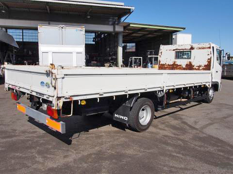 日野レンジャー平ボディ中型（4t）[写真02]