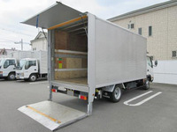 トヨタダイナアルミバン小型（2t・3t）[写真02]